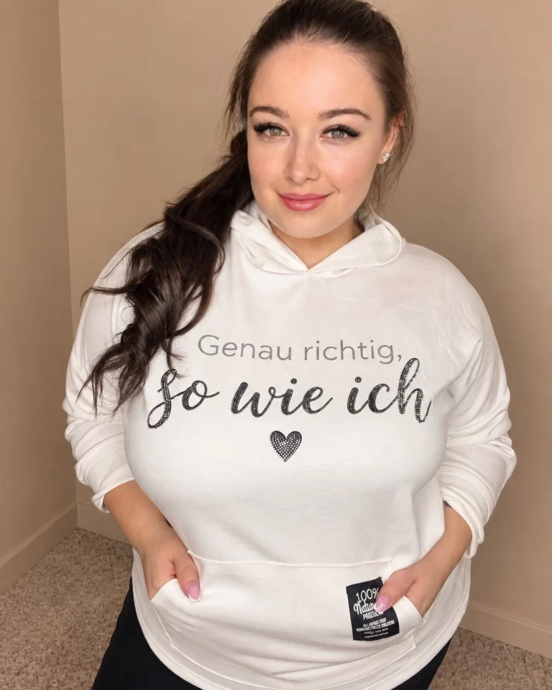 'Johanna' fehér, strasszos, hosszított pamut felső